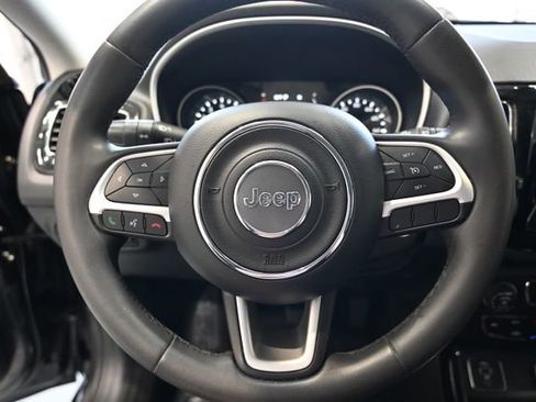 Used 2021 Jeep Compass Latitude FWD image 21