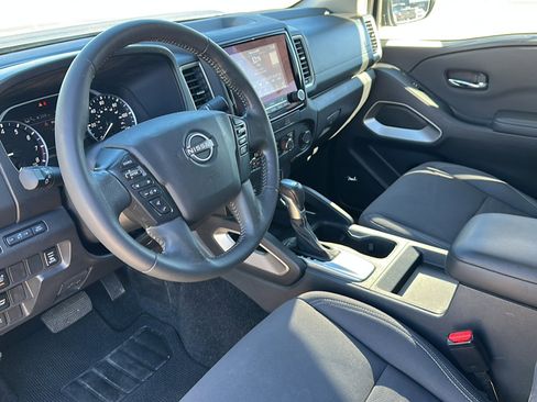 Certified 2024 Nissan Frontier SV w/ SV Convenience Package image 12