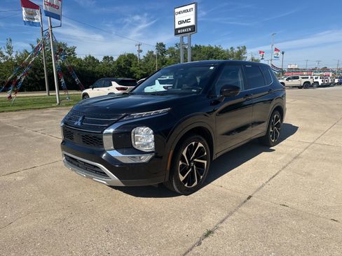 Used 2024 Mitsubishi Outlander SE AWD/4WD image 7