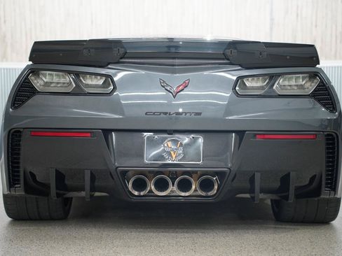 Used 2018 Chevrolet Corvette Z06 RWD image 9