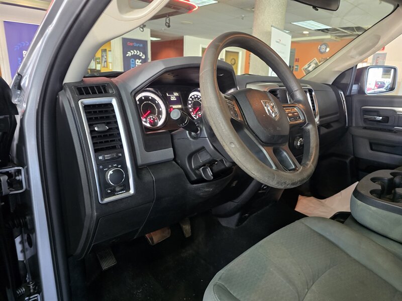 Used 2020 RAM 1500 Classic SLT AWD/4WD image 8