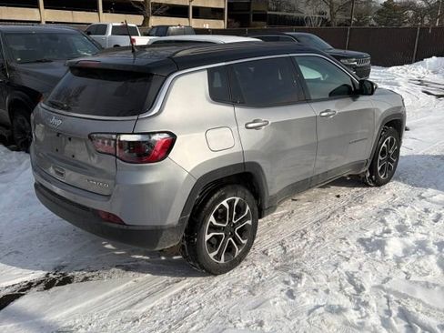 Certified 2024 Jeep Compass Limited image 3