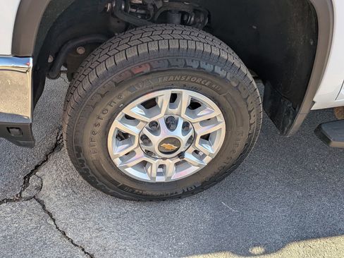 Certified 2024 Chevrolet Silverado 2500 LT image 12