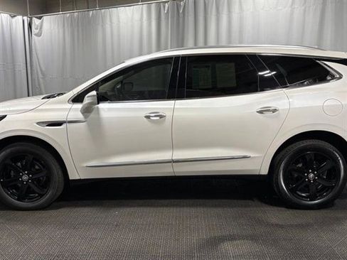 Certified 2023 Buick Enclave Essence w/ Sport Touring Edition image 7