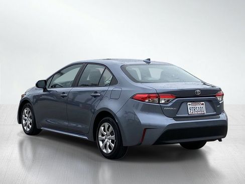 Certified 2025 Toyota Corolla LE image 4