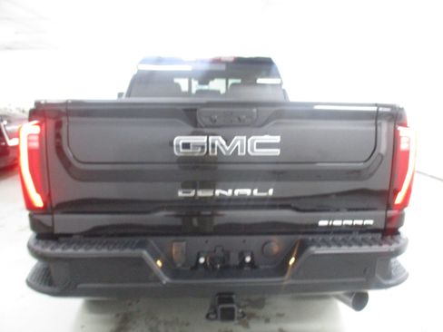 New 2026 GMC Sierra 2500 Denali Ultimate AWD/4WD image 10