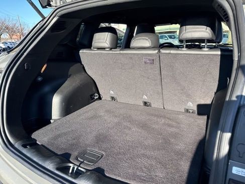 Used 2023 Jeep Compass Limited image 29