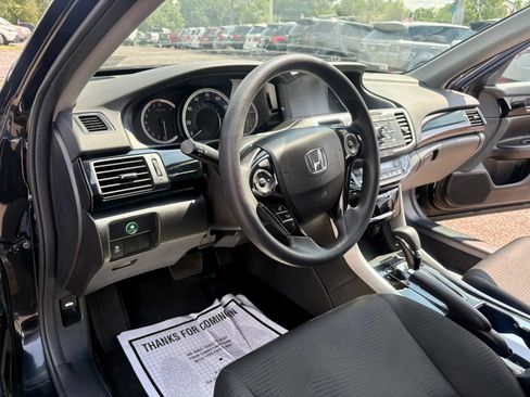 Used 2017 Honda Accord LX image 14