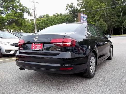 Used 2016 Volkswagen Jetta S FWD image 2