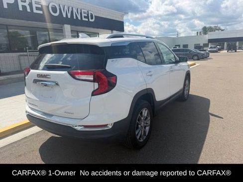 Used 2024 GMC Terrain SLT AWD/4WD image 7