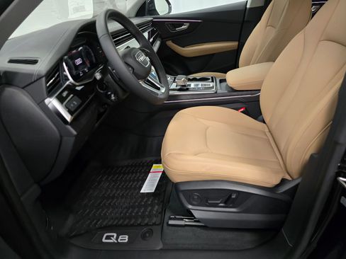 Used 2025 Audi Q8 Premium Plus w/ Premium Plus Package image 13