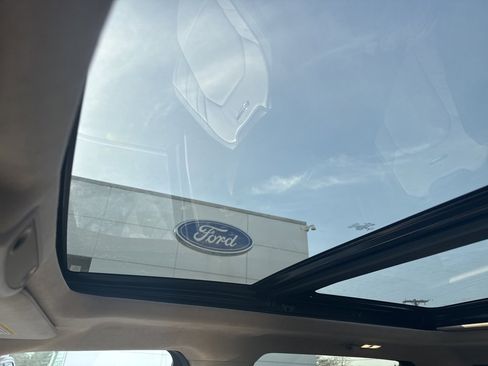 Used 2019 Ford F150 Limited image 18