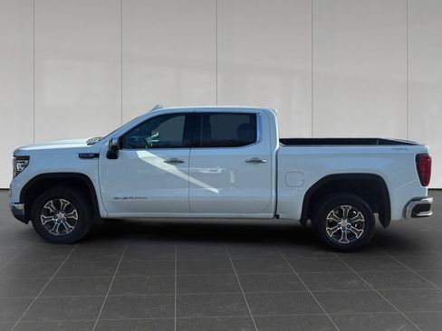 Used 2026 GMC Sierra 1500 SLT AWD/4WD image 2