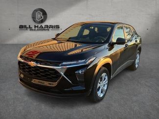 Used 2025 Chevrolet Trax LS w/ Driver Confidence Package FWD video 1