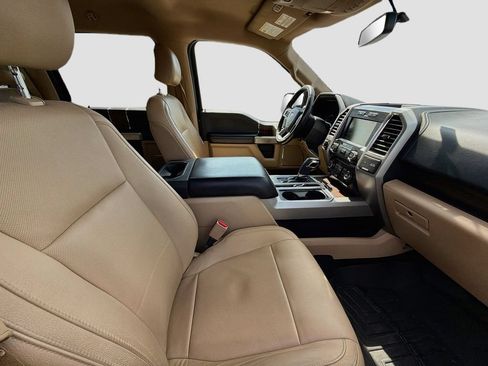 Used 2015 Ford F150 Lariat AWD/4WD image 29