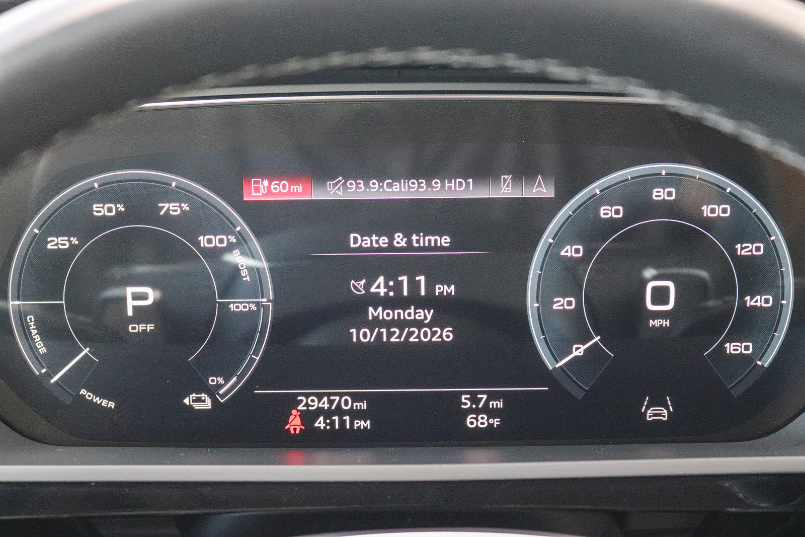 Used 2024 Audi Q8 e-tron Premium Plus AWD/4WD image 27