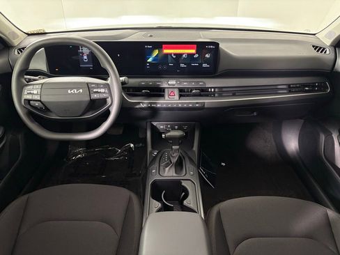 New 2026 Kia K4 LXS image 32