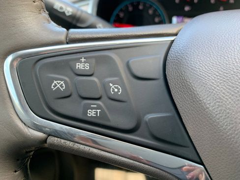 Used 2016 Chevrolet Malibu LT image 13