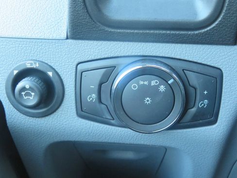 Used 2018 Ford Transit 150 XLT image 47