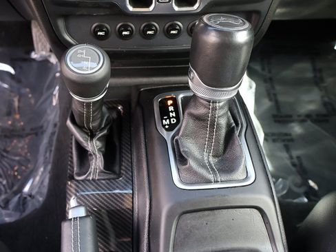 Used 2019 Jeep Wrangler Unlimited Sahara image 47