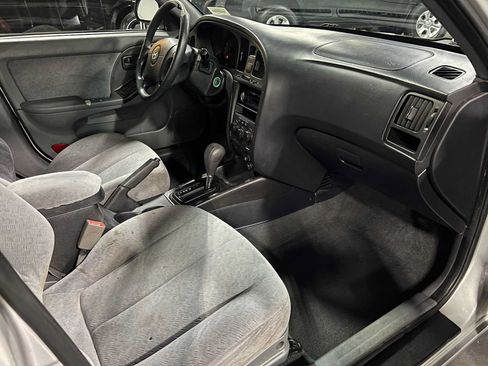 Used 2005 Hyundai Elantra GLS FWD image 11