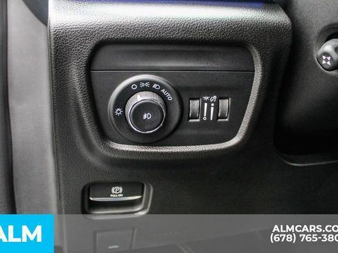 Used 2024 Jeep Grand Cherokee L Summit w/ Advanced Protech Group IV AWD/4WD image 31