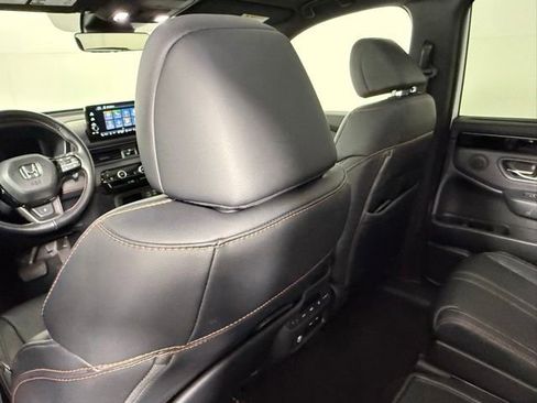 Used 2024 Honda Pilot TrailSport image 39