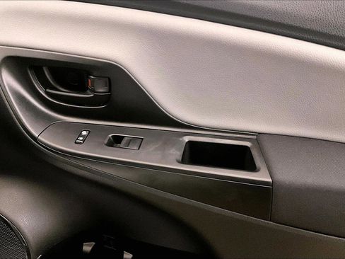 Used 2016 Toyota Yaris LE image 23