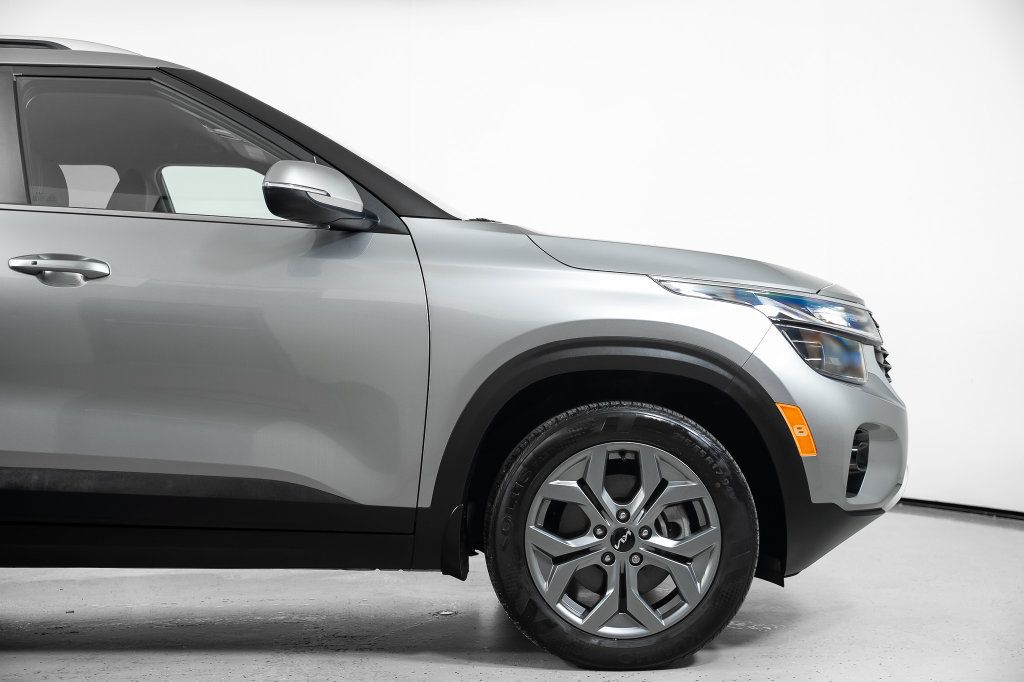 Used 2024 Kia Seltos S AWD/4WD image 4