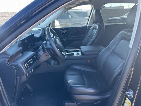 Used 2025 Lincoln Aviator Reserve image 7