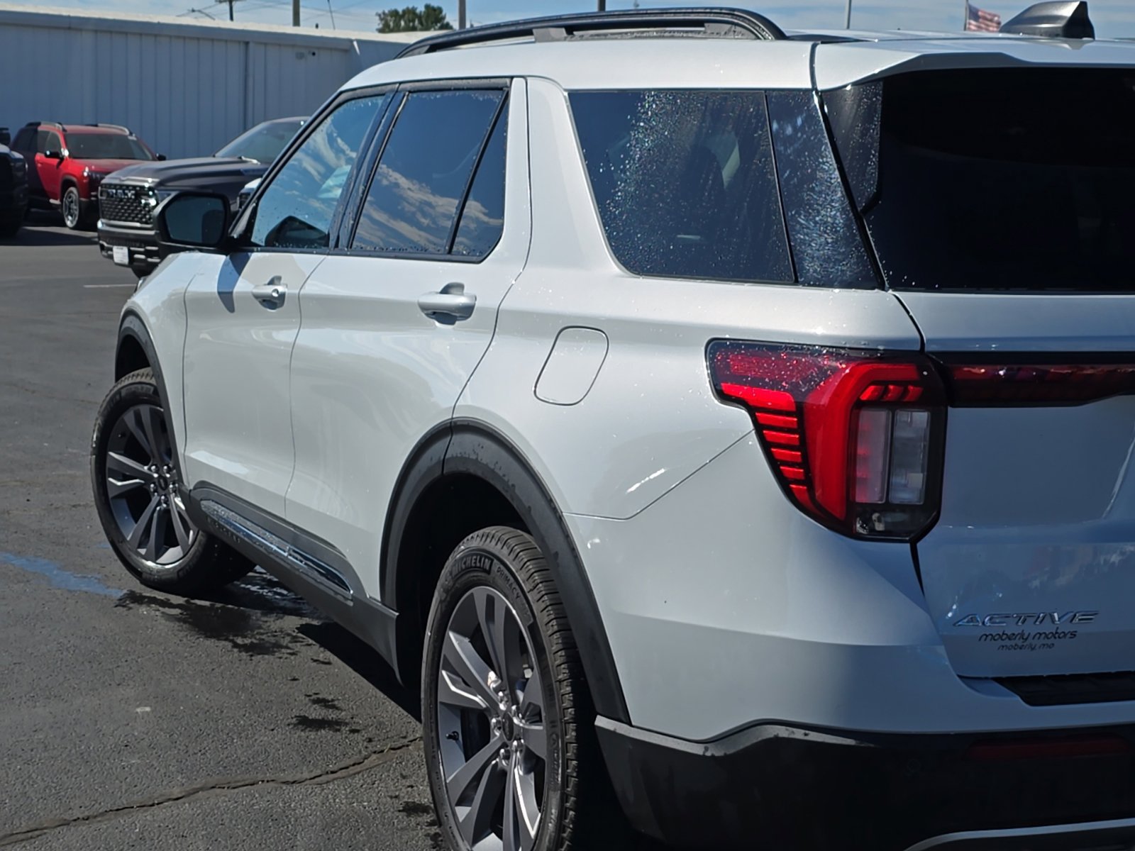 Used 2025 Ford Explorer Active w/ Active Comfort Package AWD/4WD image 58