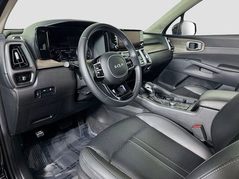 Used 2023 Kia Sorento S w/ Panoramic Sunroof Package AWD/4WD image 19