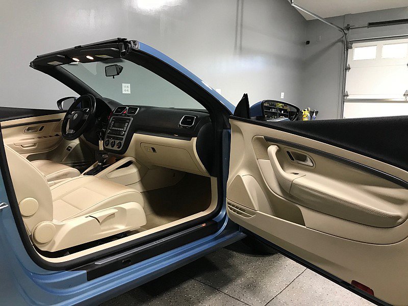 Used 2009 Volkswagen Eos Komfort FWD image 20