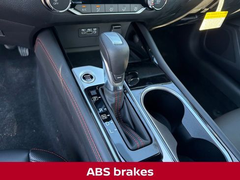New 2025 Nissan Altima 2.5 SR image 25