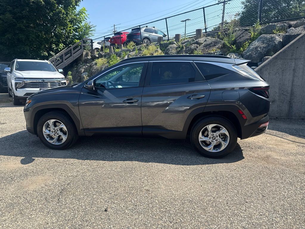 Certified 2023 Hyundai Tucson SEL AWD/4WD image 3