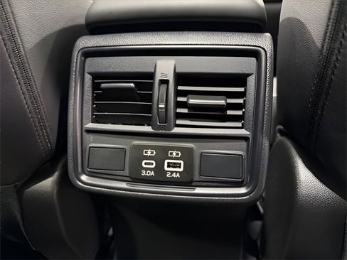 Certified 2025 Subaru Forester Premium image 35