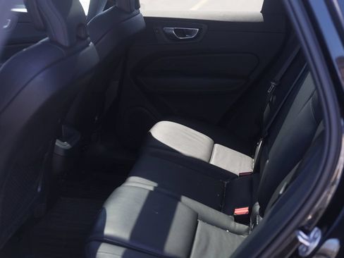 Used 2024 Volvo XC60 B5 Plus w/ Protection Package Premier AWD/4WD image 22