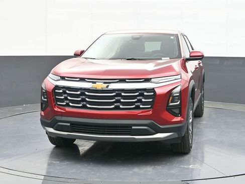 New 2026 Chevrolet Equinox LT FWD image 2
