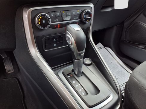 Used 2022 Ford EcoSport SE w/ SE Convenience Package image 18