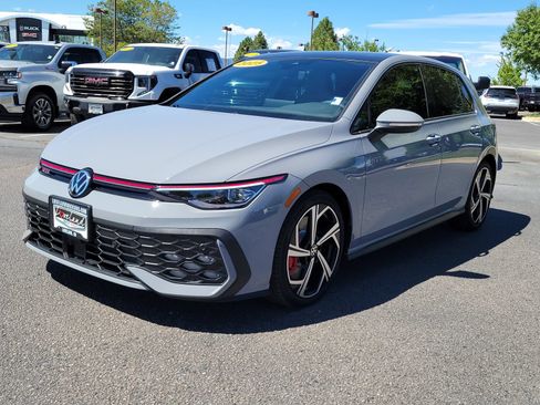 Used 2025 Volkswagen GTI SE FWD image 4