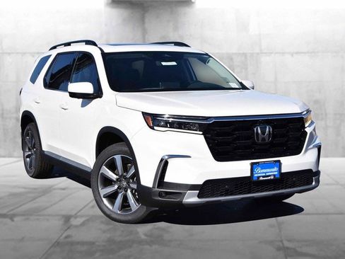 New 2025 Honda Pilot Elite image 2