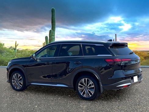 Certified 2026 INFINITI QX60 Luxe w/ Cargo Package FWD image 4