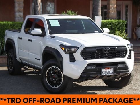 Used 2024 Toyota Tacoma TRD Off-Road w/ TRD Off Road Premium Package AWD/4WD image 2