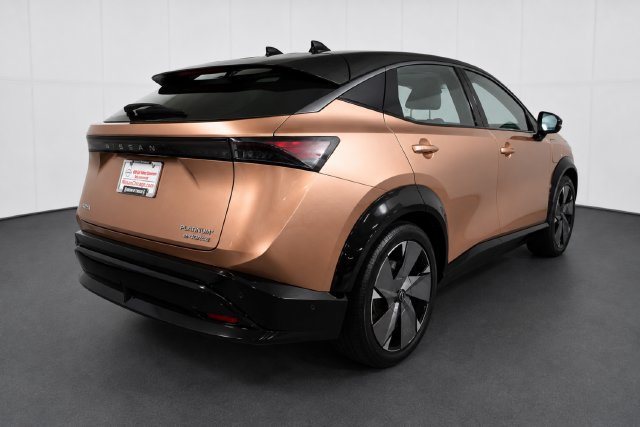 Certified 2024 Nissan Ariya AWD image 4