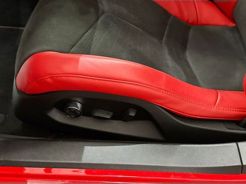 New 2025 Chevrolet Corvette E-Ray w/ Stealth Interior Trim Package image 21