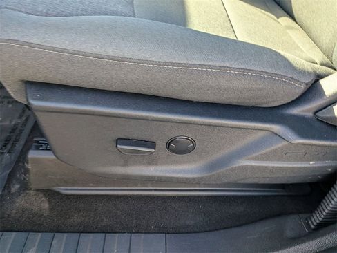 Used 2025 Ford F150 XLT w/ Equipment Group 301A Standard image 14