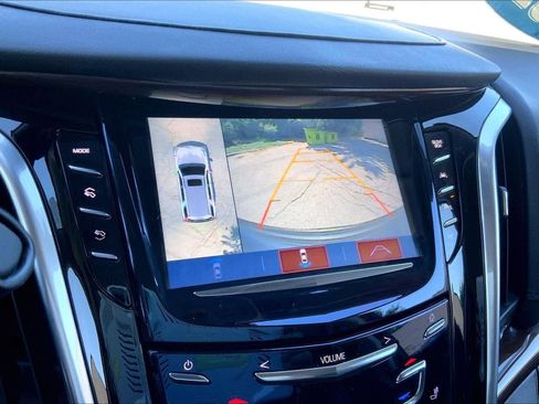 Used 2020 Cadillac Escalade Premium Luxury AWD/4WD image 22