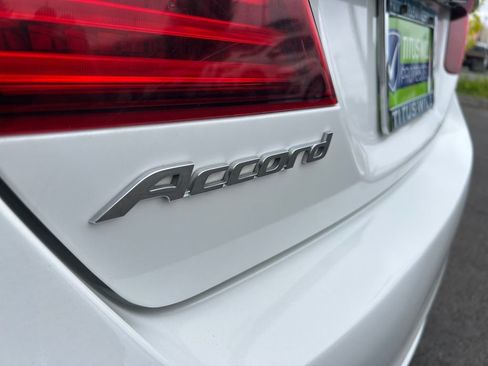 Used 2017 Honda Accord EX-L image 32