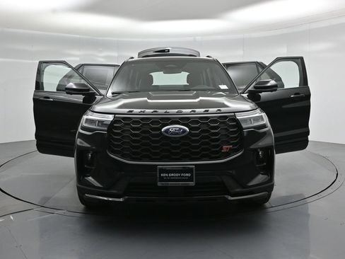 New 2026 Ford Explorer ST AWD/4WD image 31