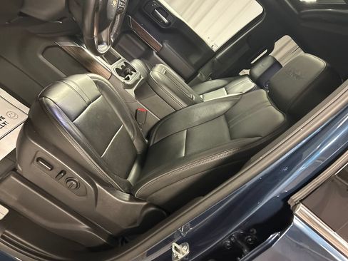 Used 2020 Chevrolet Silverado 1500 High Country AWD/4WD image 10